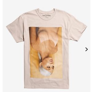 BRAND NEW Ariana Grande Sweetener tee